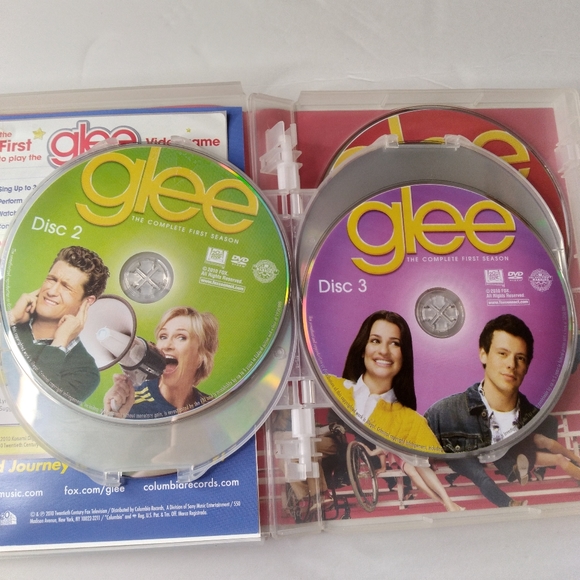 Glee Complete First Season 7-Disc DVD Box Set - Picture 12 of 16